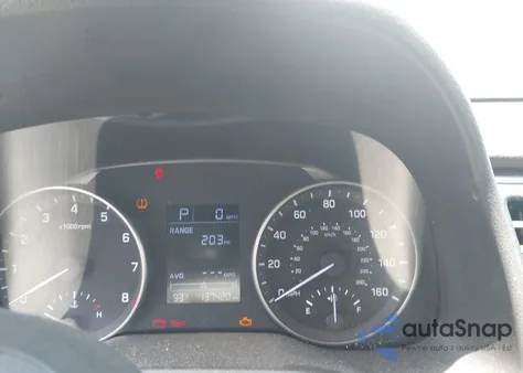 2017 Hyundai Elantra Se z USA, uszkodzony, nr VIN 5NPD84LF1HH115819